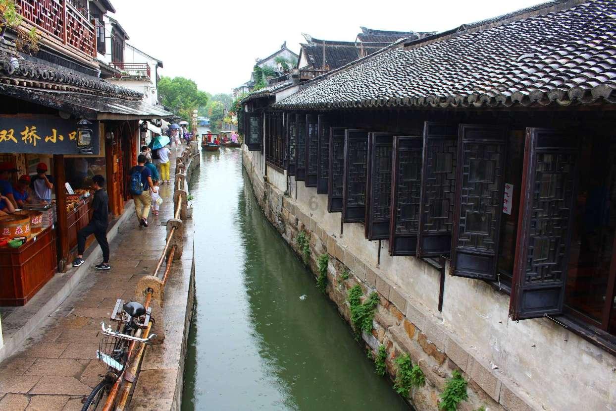 逃出昏暗的地下室2